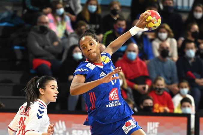 Handball WM 2021: Frankreich im Viertelfinale. Arbeitssieg über Serbien